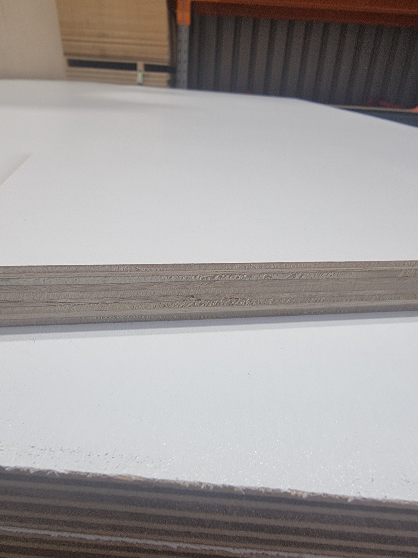 16mm White Melamine Plywood 2440x1220x16mm